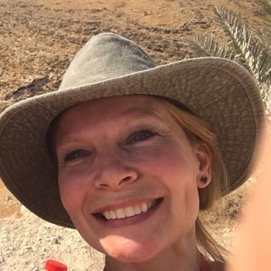 Meet your Posher, Regina